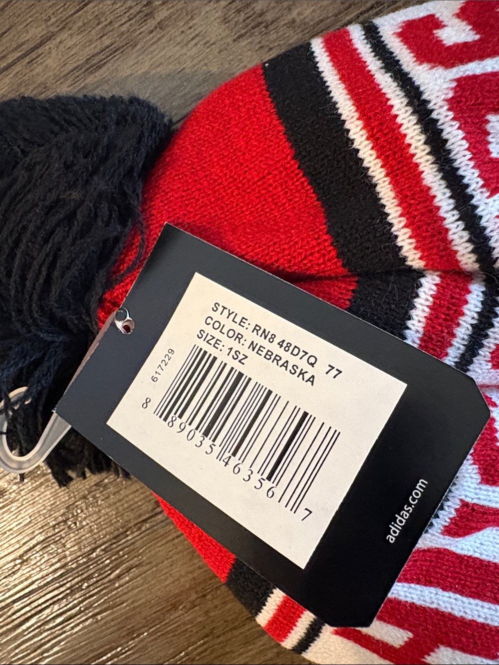 NWT [adidas] Nebraska Cornhuskers Huskers NCAA Cuffed Knit Pom Beanie Hat Youth - Picture 7 of 9